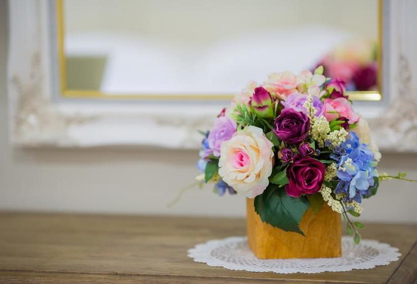 Hotel De Ville Nakhon 1