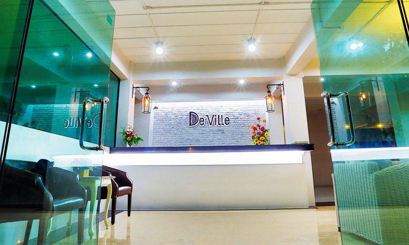 Hotel De Ville Nakhon 11