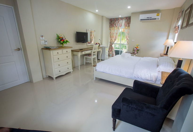 Hotel De Ville Nakhon 16