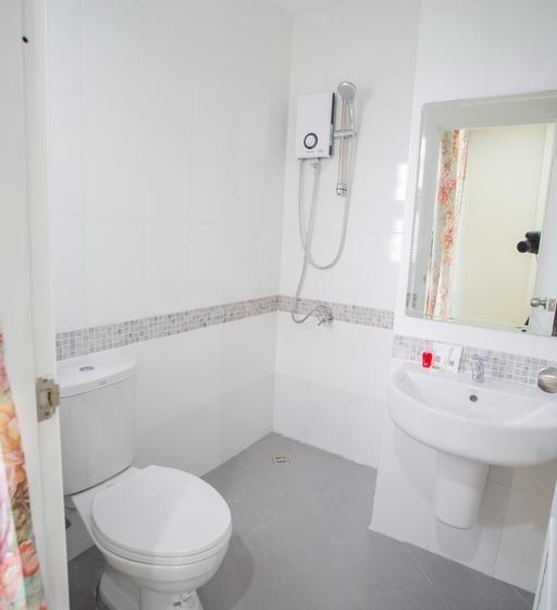 Hotel De Ville Nakhon 2