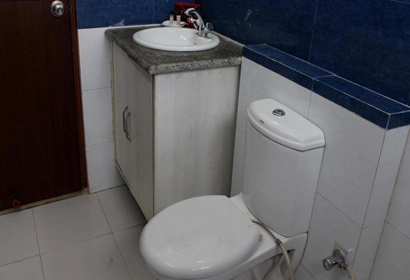 Hotel Oyo Rooms Railway Station Raja Road 1 12