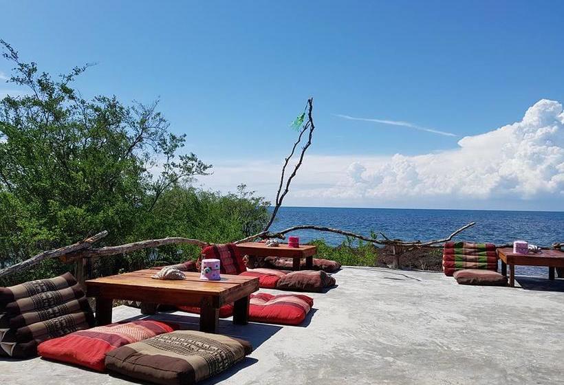 Hotel Banana Sunset Bar & Bungalows 11