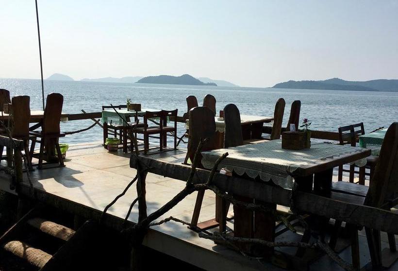 Hotel Banana Sunset Bar & Bungalows 14