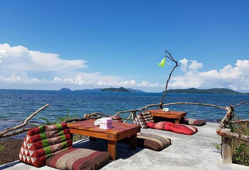 Hotel Banana Sunset Bar & Bungalows 9