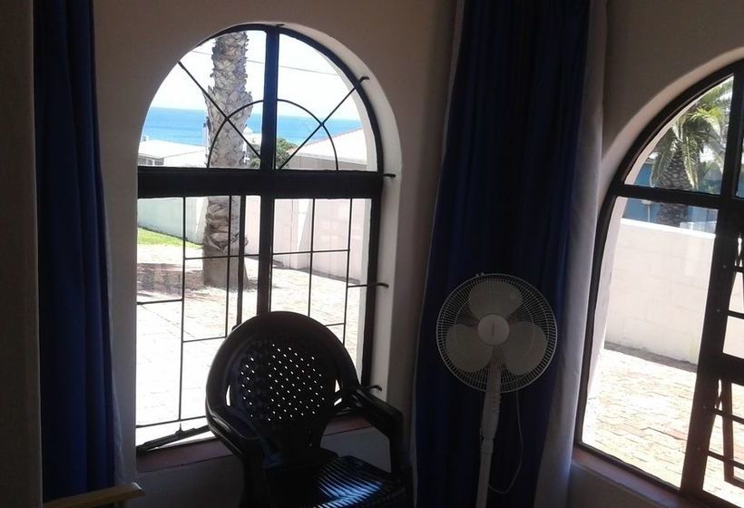 Oom Piet Self Catering Accomodation Gansbaai