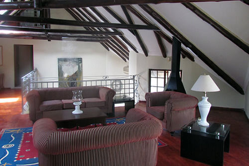 Bed and Breakfast Tweyamo Guest House Gauteng