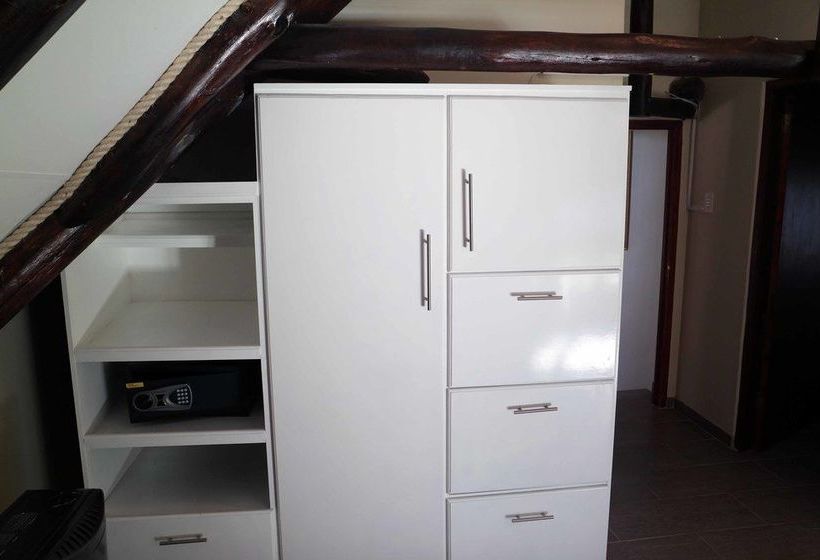 Bed and Breakfast Tweyamo Guest House 12