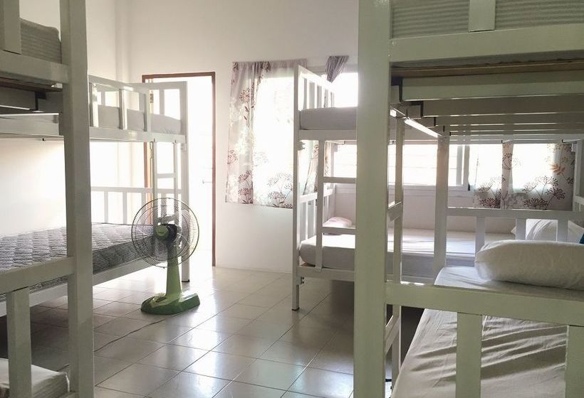 Hat Yai Youth Hostel 10