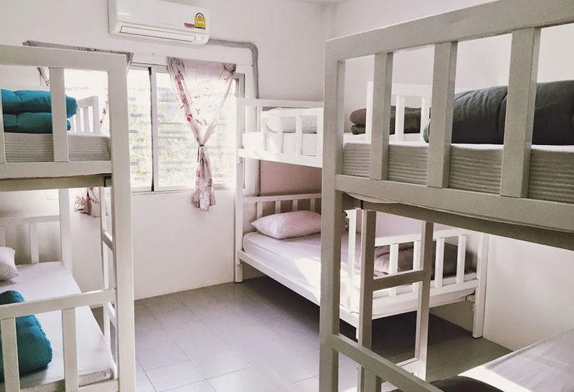 Hat Yai Youth Hostel 14