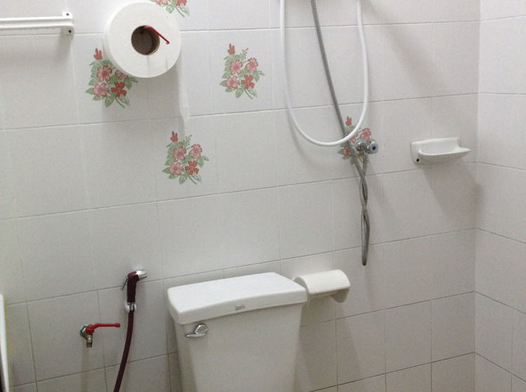 Hat Yai Youth Hostel 17