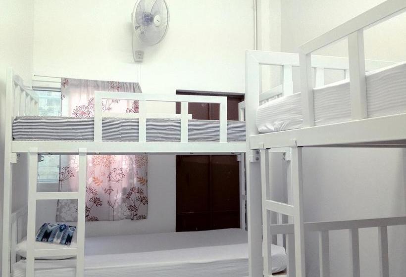 Hat Yai Youth Hostel 3