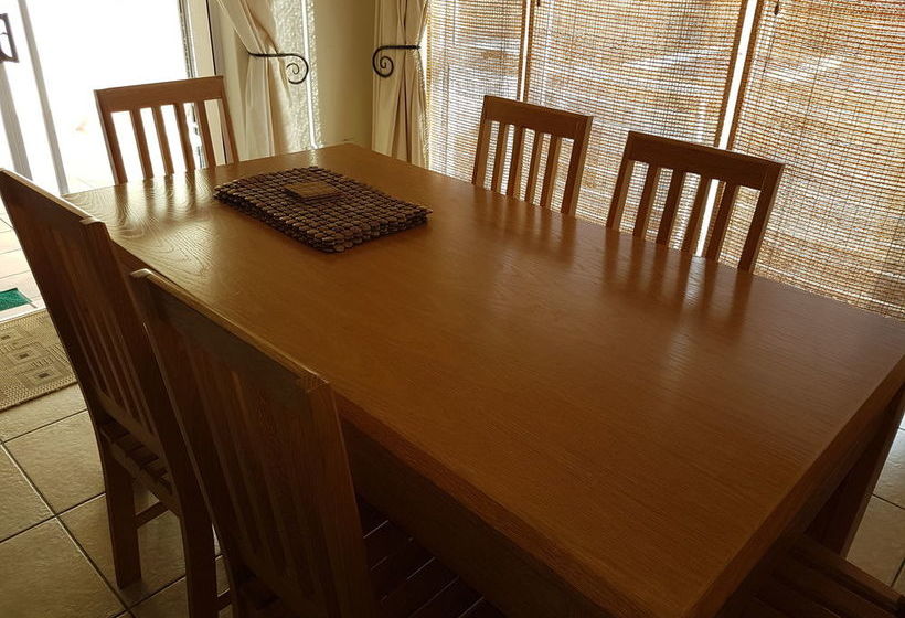 Bradclin Beach Blouberg 12