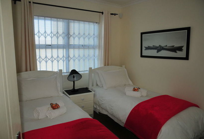 Bradclin Beach Blouberg 4