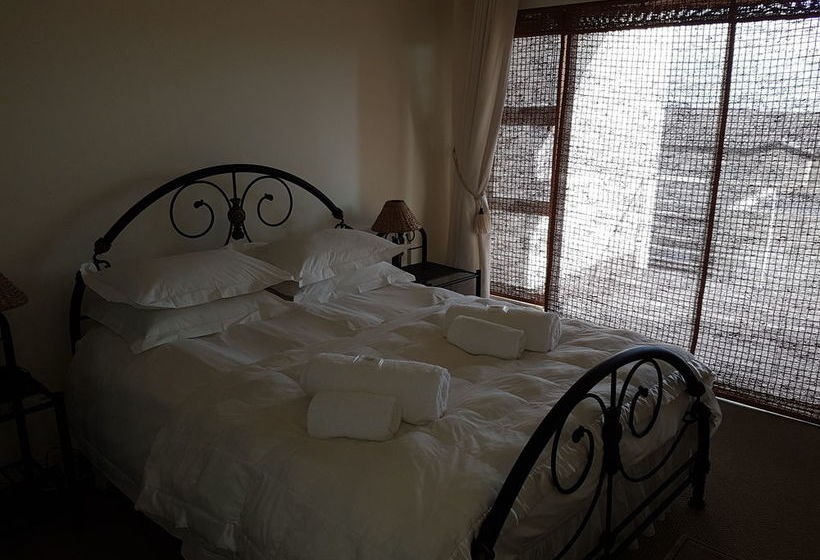 Bradclin Beach Blouberg 8