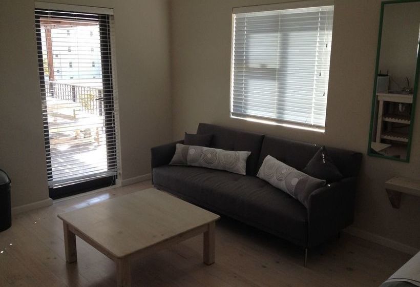 Hostel Guesthouse @ Rosie's 3