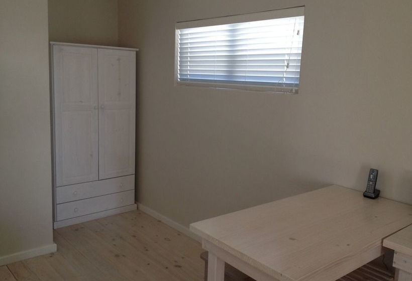 Hostel Guesthouse @ Rosie's 4