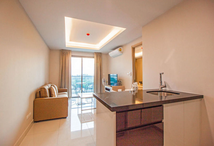 Hotel Water Park By Pattaya Sunny Rentals 10