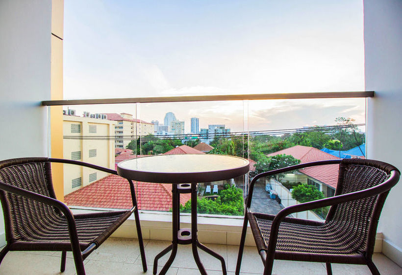 Hotel Water Park By Pattaya Sunny Rentals 16