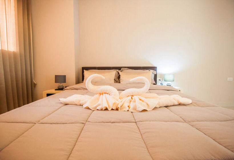 Hotel Water Park By Pattaya Sunny Rentals 7