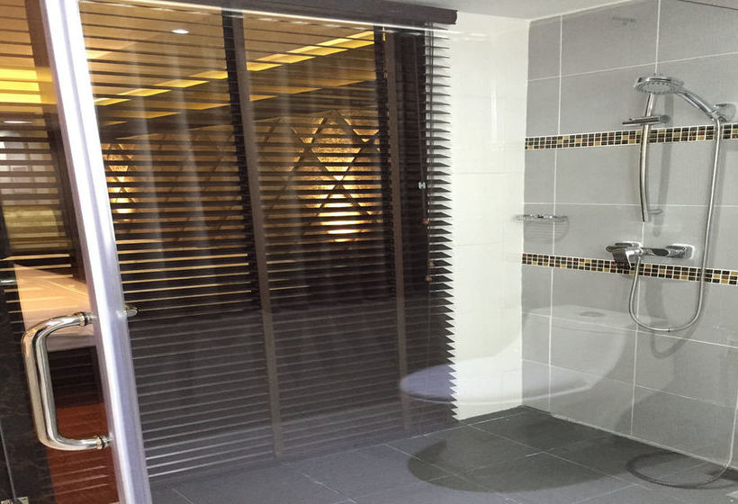 Grand Pink Hotel Hat Yai 17