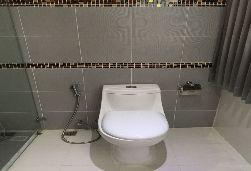 Grand Pink Hotel Hat Yai 18