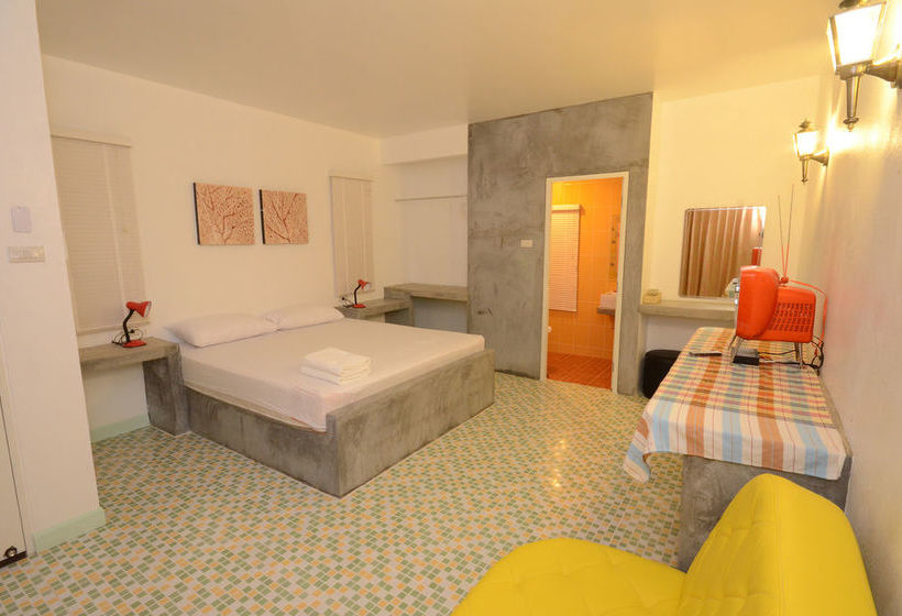 Pension Baan Suan Leela 2