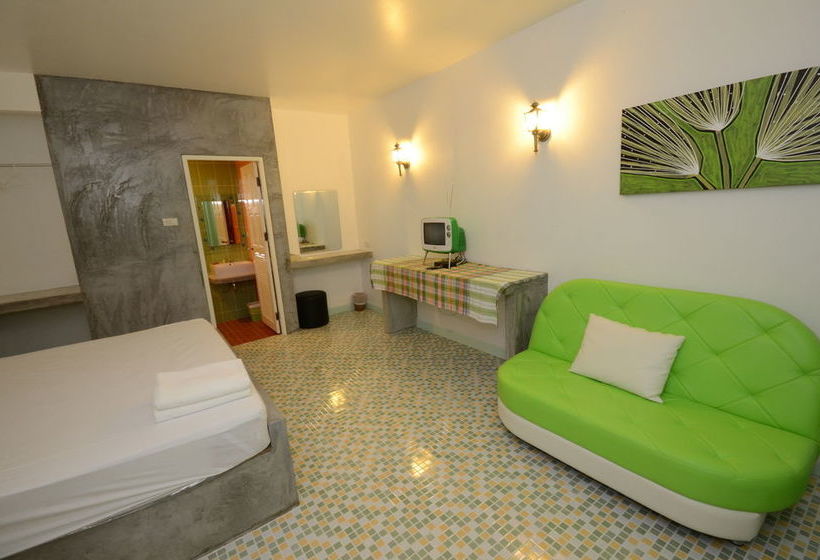 Pension Baan Suan Leela 3