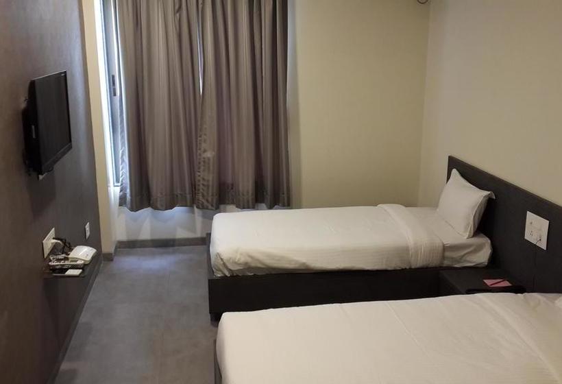 Hotel New Leaf Achillea Chakan 2