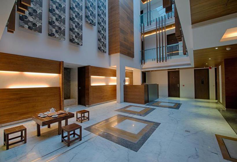 Hotel Stately Suites NH 8 1