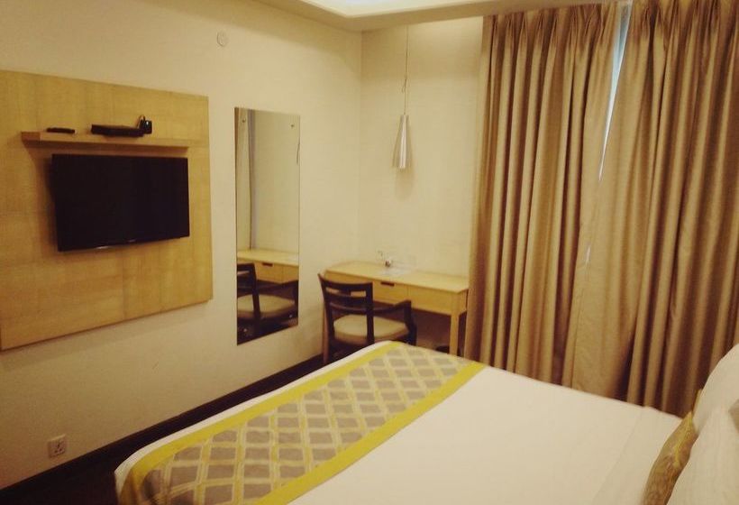 Hotel Stately Suites NH 8 15