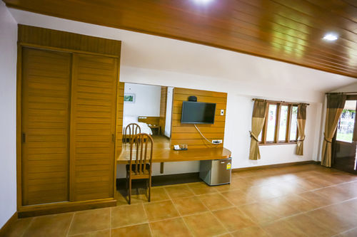 Hotel Tree Home Plus Home Stay 12