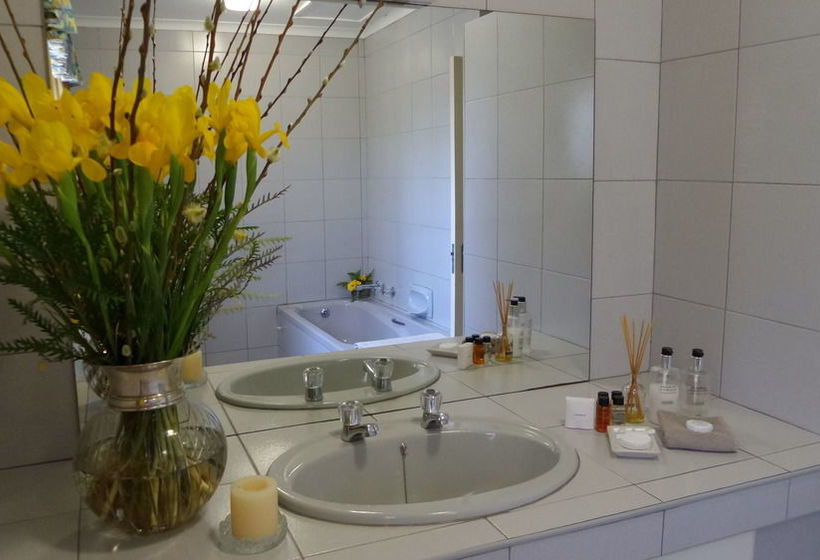 Riverbend Country House 5