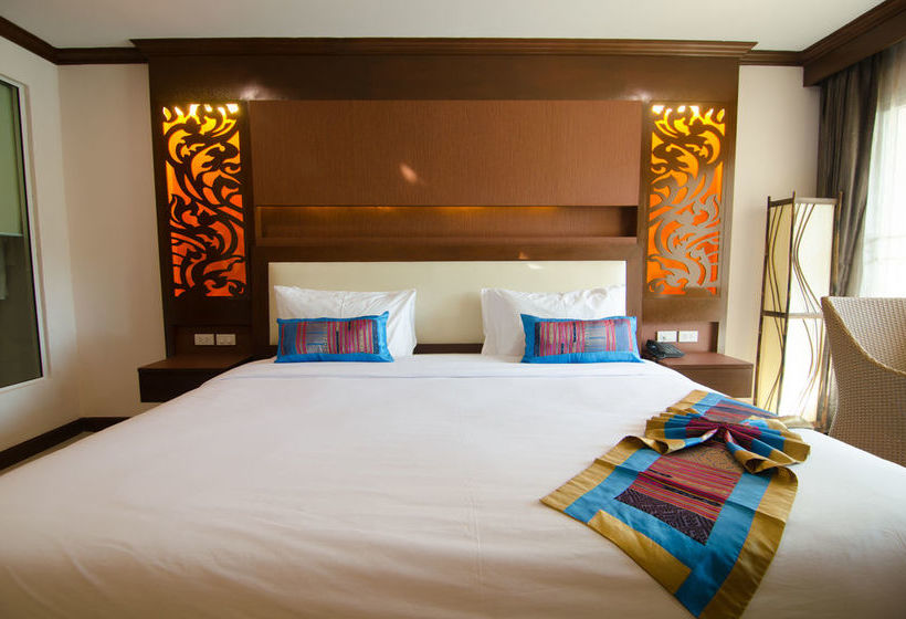 Hotel Chivatara Resort & Spa Bang Tao Beach 8