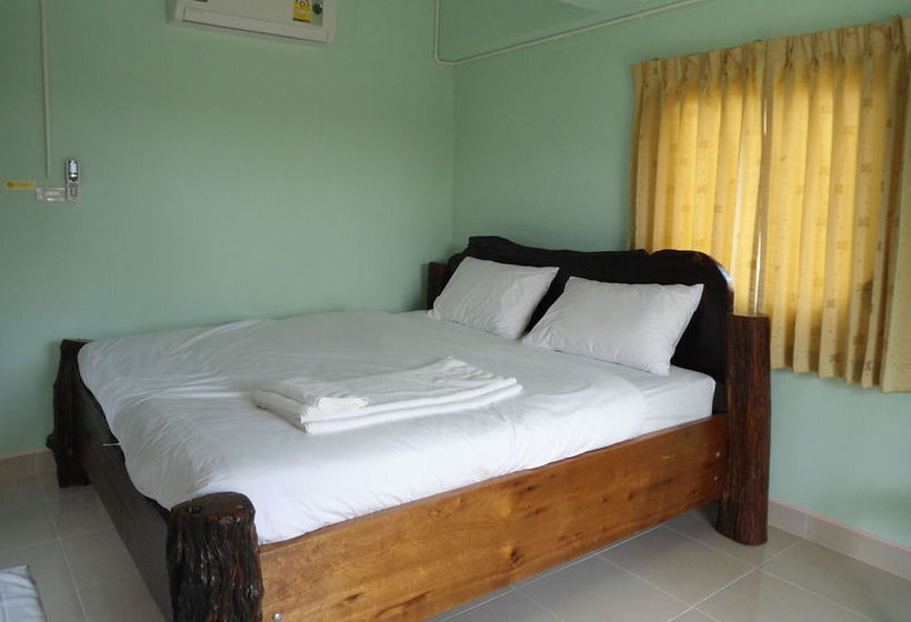 Hotel At My Home Resort Bangsaphan Bang Saphan