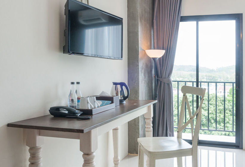 Hotel The Sixteenth Naiyang Beach 20