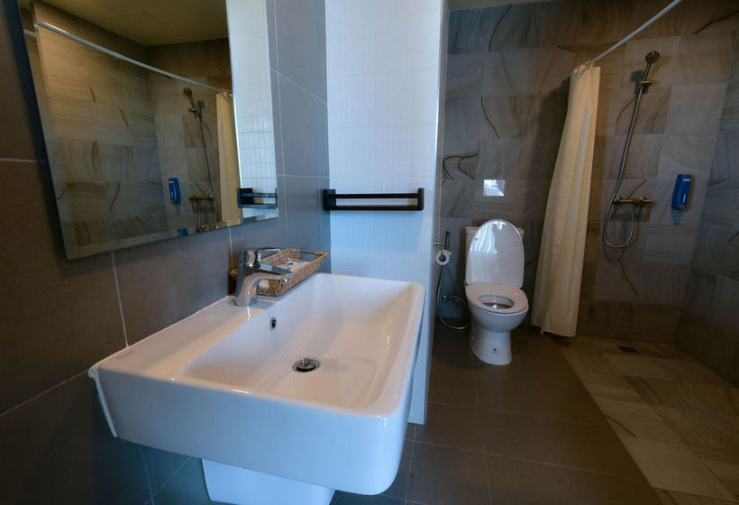 Hotel The Sixteenth Naiyang Beach 4