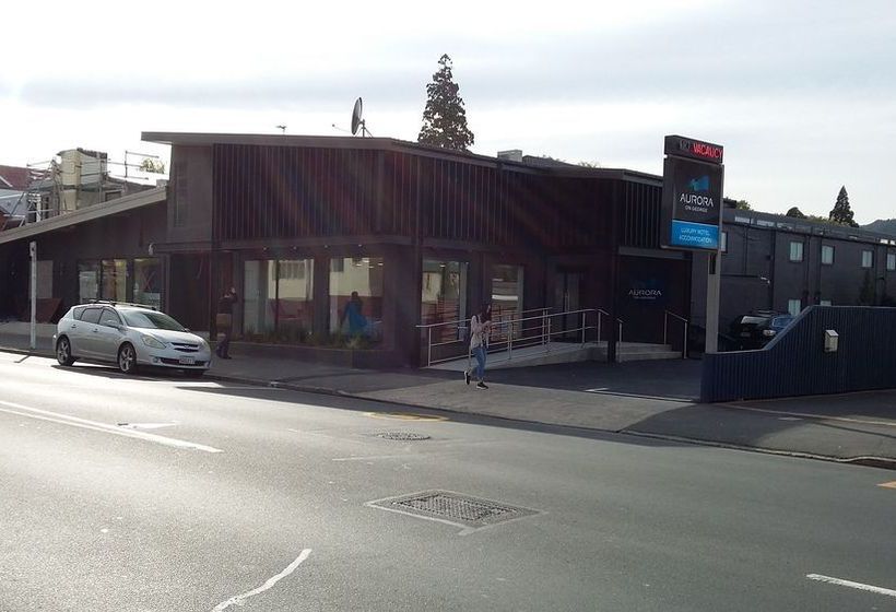 Motel Aurora On George 18