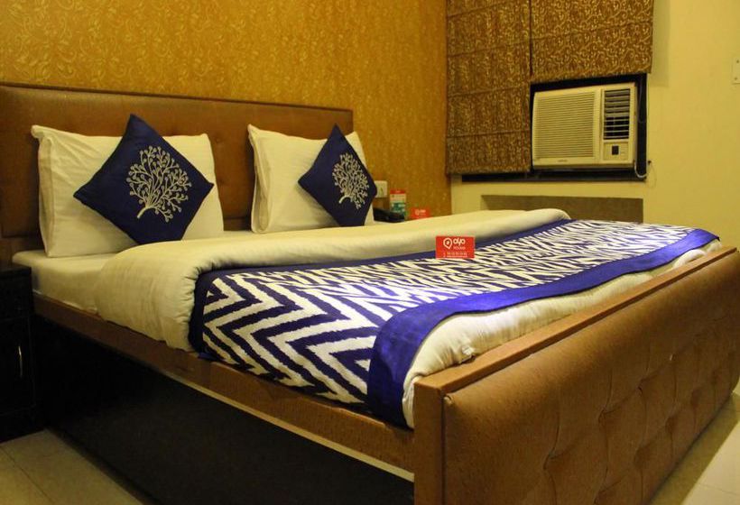 Hotel Oyo Rooms Opposite Sector 14 1