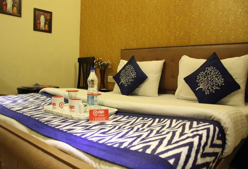 Hotel Oyo Rooms Opposite Sector 14 20