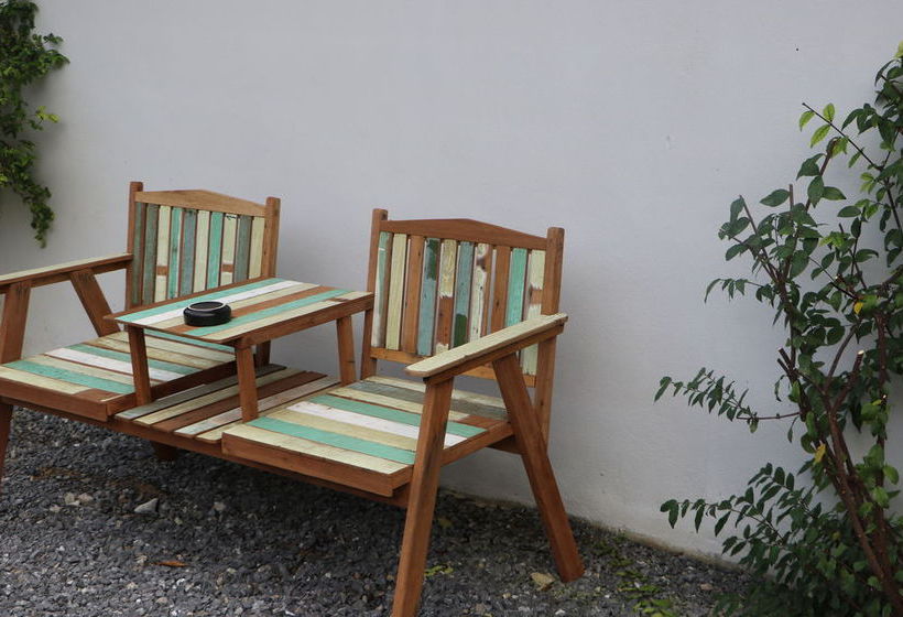 Blue Midnight Hostel 12