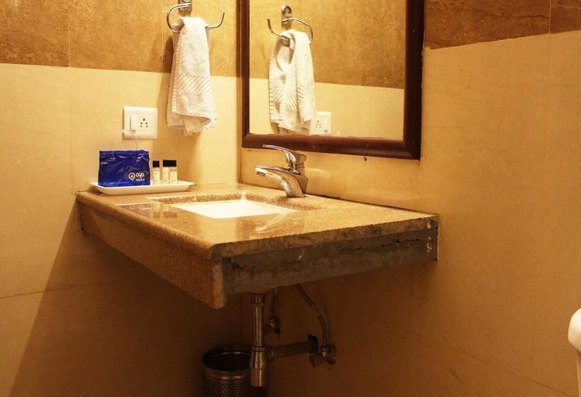 Hotel Oyo Premium Railway Station Hardiwar