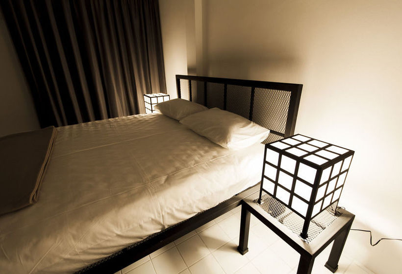 Quadromania Service Apartment 12