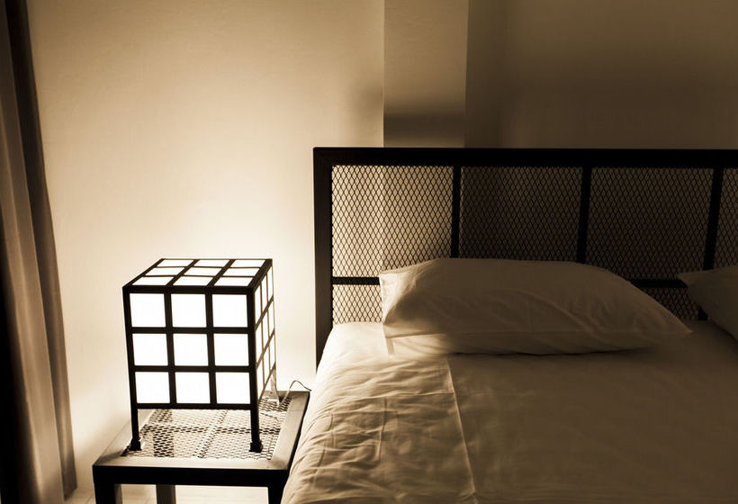 Quadromania Service Apartment 13