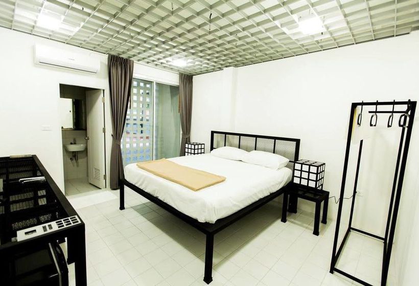 Quadromania Service Apartment 5