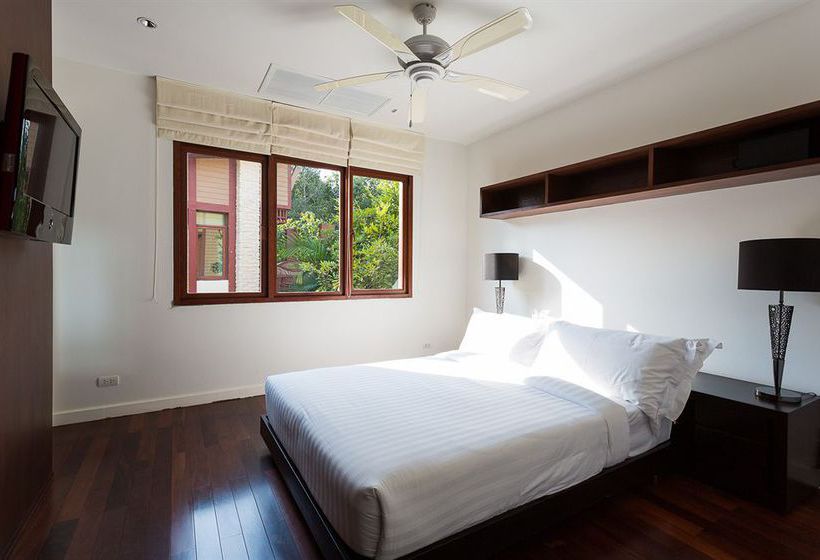 Amatapura Beachfront Villa 12 16