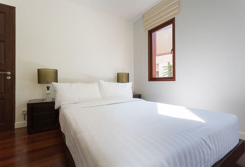 Amatapura Beachfront Villa 12 18