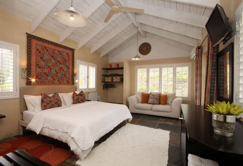 Pension Hermanus Lodge on the Green 17