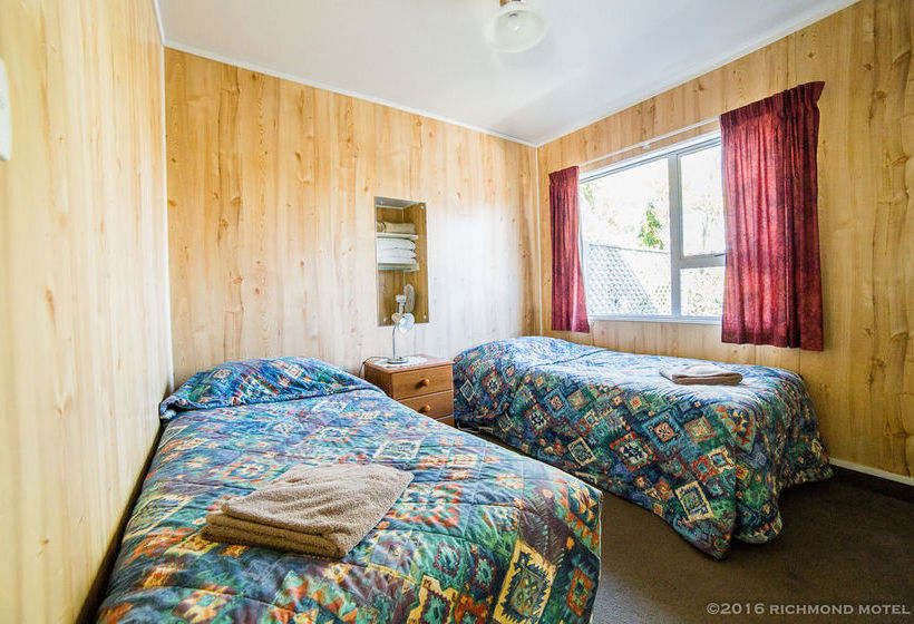 Richmond Motel & Top 10 Holiday Park 14