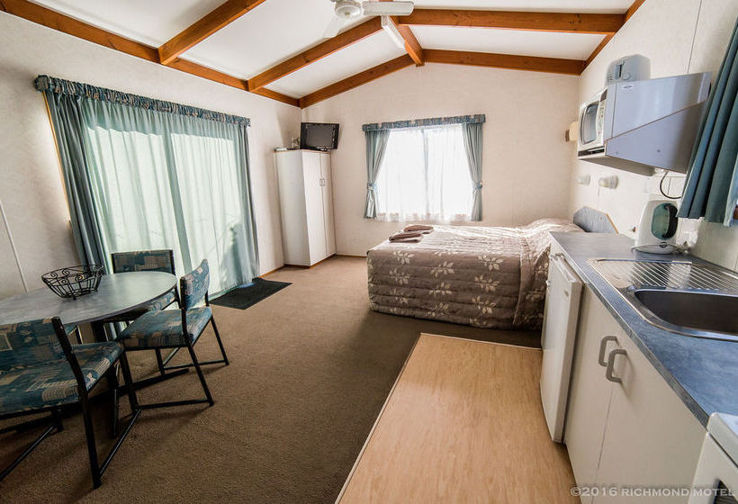 Richmond Motel & Top 10 Holiday Park 18