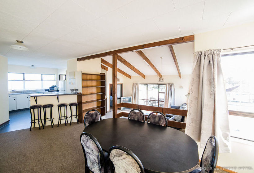 Richmond Motel & Top 10 Holiday Park 19